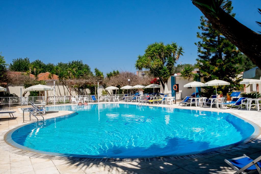 Kalamitsi Beach Camping Village Preveza Exteriör bild